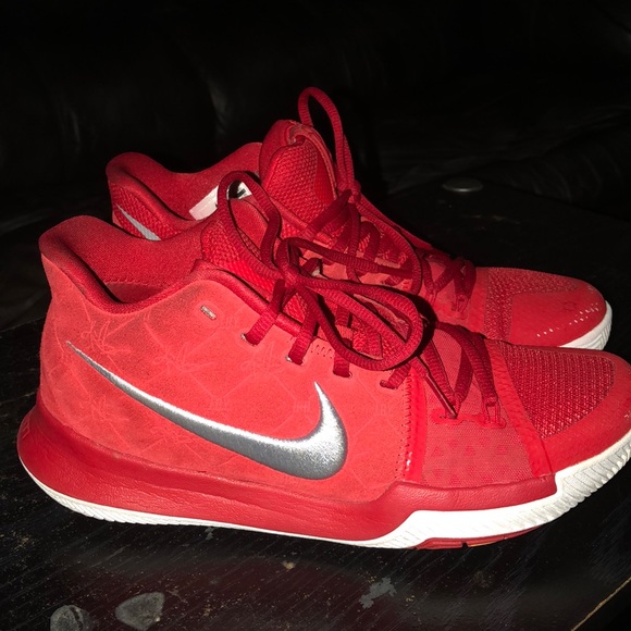Kyrie 3 Red Suede SZ 8.5 - Picture 3 of 6